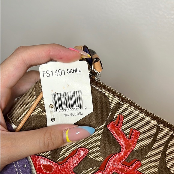 RARE Coach Limited Edition Fish & Coral Shoulder Bags with Leather Trim - Picture 6 of 6